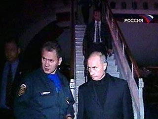 Президент России Владимир Путин прилетел ранним утром в субботу в аэропорт североосетинского города Беслан