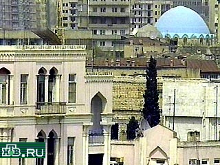 По данным российских компетентных источников, значительное число чеченских боевиков по-прежнему проходят лечение в Азербайджане