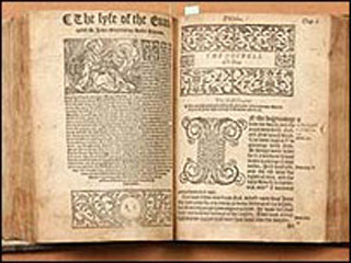 Евангелие в Тиндаловском переводе в переплете из телячьей кожи было продано специалисту в области библеистики из Линкольншира