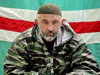 В Ножай-Юртовском районе Чечни продолжается спецоперация по блокированию и задержанию боевиков, возглавляемых Асланом Масхадовым