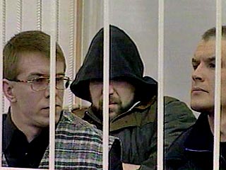 Один из подсудимых по делу депутата Законодательного собрания Петербурга Юрия Шутова Евгений Николаев пытался покончить жизнь самоубийством