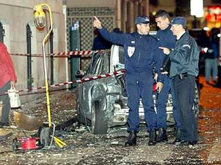 В Париже взорвано посольство Индонезии, есть жертвы