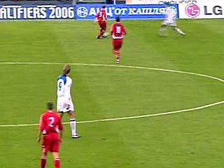 Российская сборная одержала первую победу в отборочном турнире к чемпионату мира 2006 года