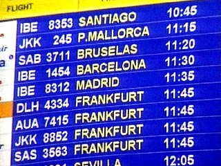 Испанский авиалайнер Airbus компании Iberia совершил аварийную посадку