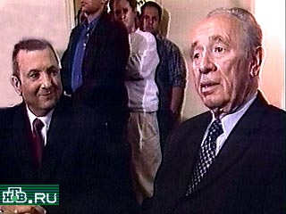 Барак и Перес проведут с Шароном переговоры о создании коалиционного правительства