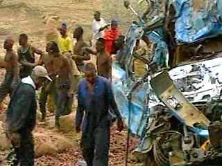 Скрываясь с места ДТП в Танзании, водитель грузовика стал виновником трагедии, в результате которой погибли 11 человек