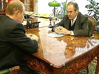 Шаймиев возразил Путину - он не согласен на роспуск парламента в случае отклонения "президентского" кандидата в губернаторы
