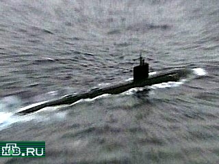 Спасатели на Гавайских островах по-прежнему работают на месте аварии японского судна , которое с американской атомной подводной лодкой и затонуло.