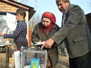 Российские политики и политологи комментируют ход выборов на Украине