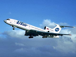В тюменском аэропорту "Рощино" совершил аварийную посадку самолет Ту-154, выполнявший рейс 451 Москва-Тюмень. Лайнер принадлежит авиакомпании UTair