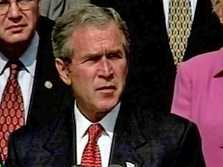 Комментируя возможность получения кандидатами в президенты США одинакового числа голосов выборщиков, большинство американских экспертов-политологов считают, что "ничья" будет более выгодна для Буша