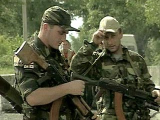 Полиция Грузии второй день не пропускает колонну миротворцев с гуманитарной помощью в Южную Осетию