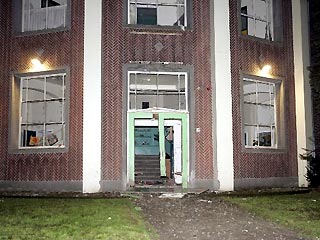  одной из исламистских школ в голландском городе Эйндховен в понедельник утром прогремел взрыв