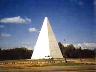 В Батуми сносят пирамиду, возведенную по инициативе Абашидзе