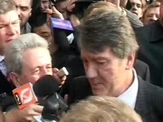 Ющенко выступил на митинге в Харькове. Януковича поддержали 50 заводов
