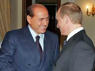 Дружба руководителей Италии и России стала поводом для сатирической пьесы "Двухголовая аномалия", в которой президента Путина убивают, и его мозг пересаживают смертельно раненому Берлускони