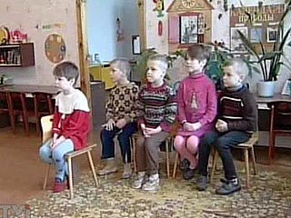 В России уже 710 тысяч детей-сирот