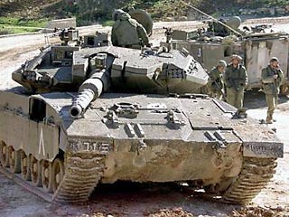 Экипаж израильского танка по ошибке открыл огонь по египтянам, приняв их за группу палестинских боевиков. Инцидент произошел на юге сектора Газа, в районе так называемой "оси Филадельфия"