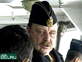 Командующий Северным флотом адмирал Вячеслав Попов