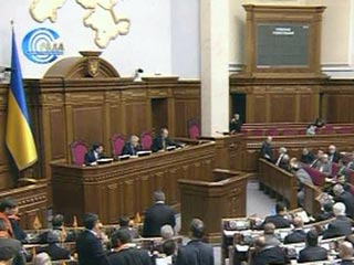Верховная Рада во вторник проголосует за политическую реформу. Кучма подпишет изменения в закон прямо в парламенте