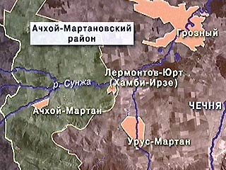 В Чечне горит склад боеприпасов; осколки снарядов разлетаются на 500-800 метров
