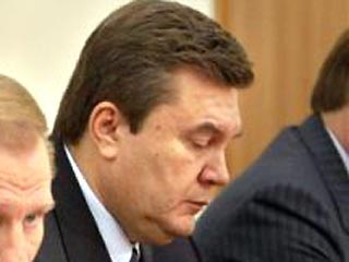 Янукович улетел из Киева на частном самолете на встречу с донецкими шахтерами