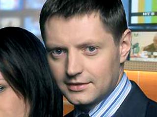 Ведущий программы НТВ "Страна и мир" Алексей Пивоваров отстранен от эфира по крайне мере на месяц