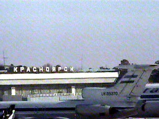 В Красноярске при посадке самолет Ту-154 сошел со взлетной полосы