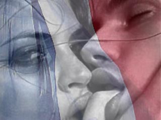 Во Франции принят проект закона против сексизма и гомофобии