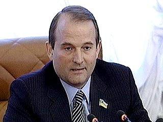 Виктор Медведчук написал заявление о сложении с себя полномочий главы администрации президента Украины