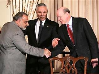 На церемонии в Вашингтоне госсекретарь США Колин Пауэлл заявил, что списание долга знаменует для Ирака "новое начало". В свою очередь, министр финансов Ирака назвал решение США "вторым освобождением"
