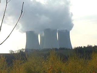 На Темелинской АЭС в Чехии произошла авария: из-за отказа системы автоматического контроля на втором реакторе произошла утечка 20 тысяч литров радиоактивной жидкости из системы охлаждения