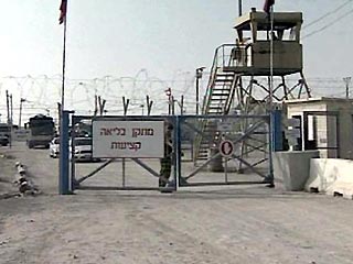Управление тюрем Израиля опубликовало сегодня на своем сайте в мировой компьютерной сети Интернет имена 170 палестинских заключенных, которые будут освобождены в ближайшее время