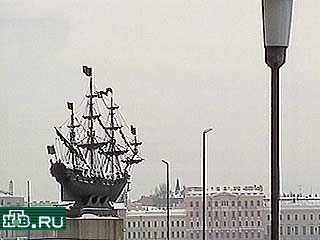Бомба в здании Невской районной администрации в Санкт-Петербурге не найдена