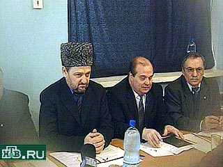 В Чечне сегодня создан Совет общественной и экономической безопасности. Указ об этом подписал глава администрации республики Ахмад Кадыров, он же будет его председателем