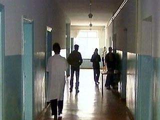 В Тюмени два человека скончались в результате пищевого отравления, 12 госпитализированы