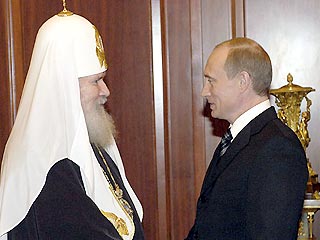 В канун светлого православного праздника президент Путин встретился в Кремле с Патриархом Алексием II