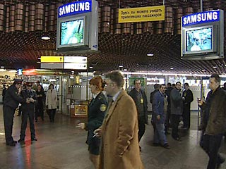 Московские эпидемиологи не планируют вводить дополнительные меры санитарной безопасности в отношении граждан, прибывающих из стран Юго-Восточной Азии (ЮВА), пострадавших от цунами 26 декабря 2004 года