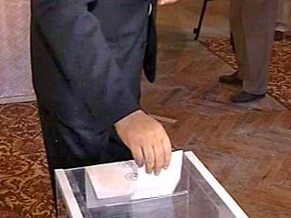 В Абхазии в среду начались новые выборы президента. В 8:00 по местному времени (07:00 по московскому) во всех 7 районах этой непризнанной республики открылись 185 избирательных участков
