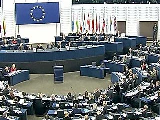 Европейский парламент в четверг принял резолюцию по Украине, в которой призывает Совет ЕС и Еврокомиссию рассмотреть другие формы ассоциации с Украиной