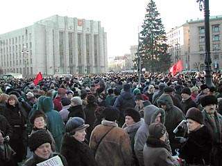 В Петербурге в субботу вечером завершились самые массовые за последние годы акции протеста пенсионеров. В митингах и шествиях против монетизации льгот приняли участие несколько тысяч человек