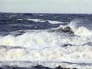 На побережье Калининградской области штормом выброшена морская мина времен войны