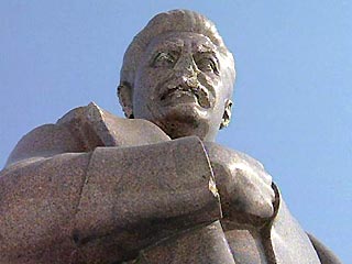 Памятник Сталину в Москве установлен не будет