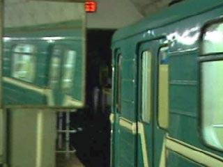 В Москве на станции метро "Пушкинская" совершена попытка самоубийства