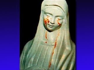 "Мадоннина де Чивитавеккья" - статуя, которая в течение последних 10 лет четырнадцать раз плакала кровью