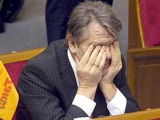 Ющенко называет отца своим главным учителем, во многом сформировавшем его жизненные ценности и идеалы.