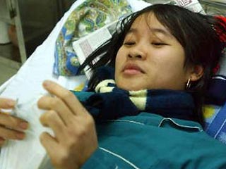 Во Вьетнаме подтвержден случай заражения двух человек вирусом "птичьего гриппа". Как сообщают местные СМИ, две девочки 10 и 13 лет, которые сейчас проходят лечение в детской педиатрической больнице города Хошимина