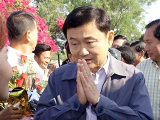 Премьер Таиланда идет на выборы и делает ставку на цунами