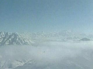 В Афганистане продолжаются поиски авиалайнера Boeing-737, пропавшего в четверг вечером, сообщил РИА "Новости" по телефону сотрудник авиакомпании Kam Air, которой принадлежит пропавший самолет