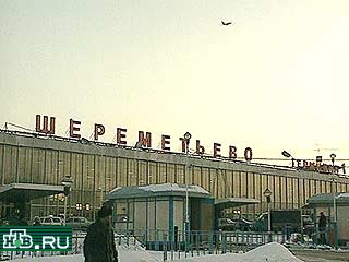 Из-за штормового предупреждения и шквалистого ветра сегодня прекращены все вылеты из московского аэропорта "Шереметьево"